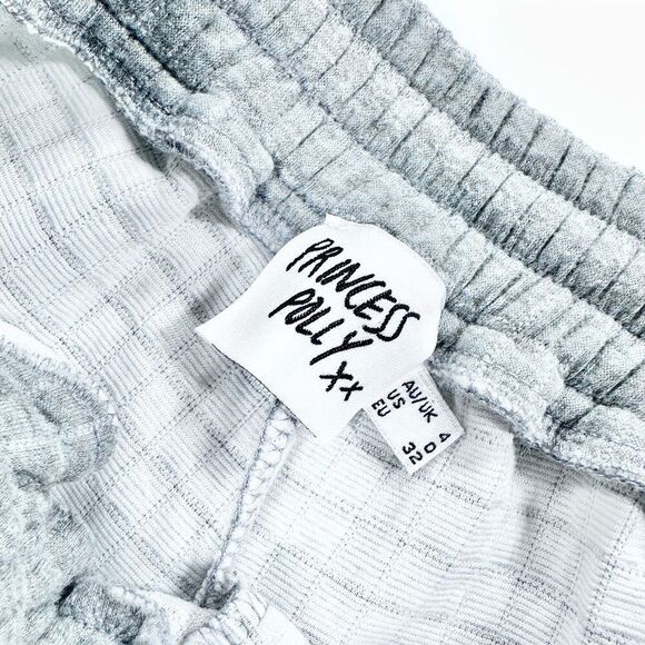 Princess Polly high waist grey waffle print shorts 0 - Picture 3 of 7